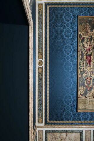 deux parecloses ou fragments de piédroits