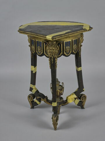 Table en encoignure, d'une paire, image 4/10