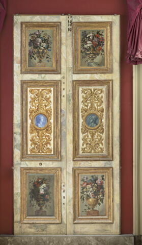 Porte à deux vantaux de l'Appartement de la reine Marie-Thérèse au palais des Tuileries