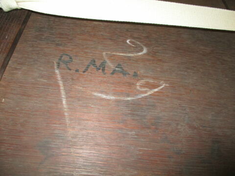 Table, image 6/8