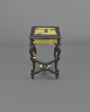 Table, image 5/8
