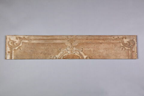 Deux fragments d'un panneau de lambris décorés d'une rosace centrale, image 8/13