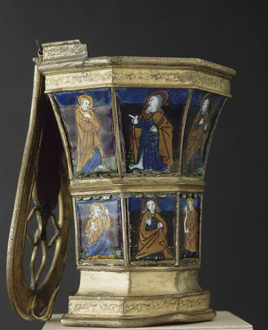 Seau à eau bénite, bénitier à six facettes : Saints et Crucifixion, image 3/6