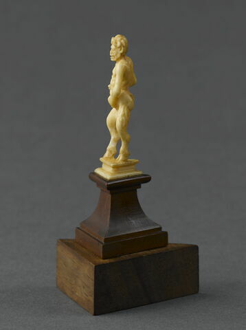 Satyre, image 2/4