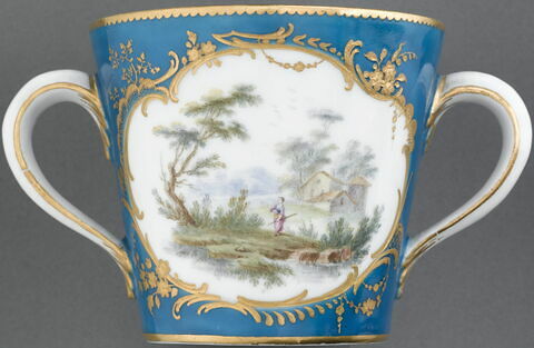Gobelet à lait à deux anses et sa soucoupe, image 7/15