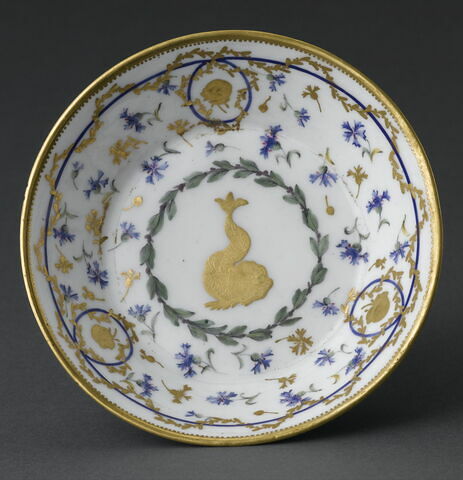 Tasse et soucoupe en porcelaine tendre, image 7/11