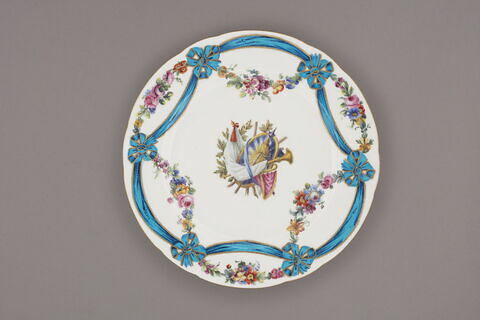 Assiette d'une paire (R 753)