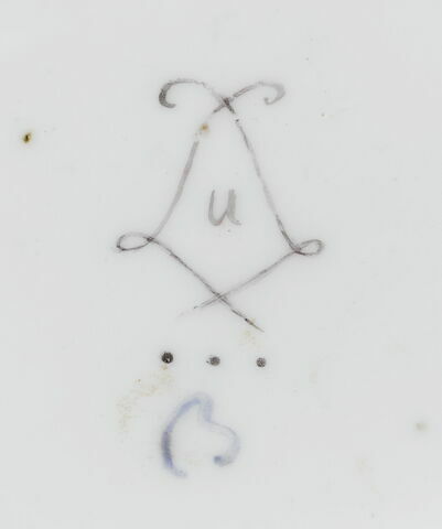 Plateaux ovales à bord contourné, d'une paire (R 796)., image 6/7