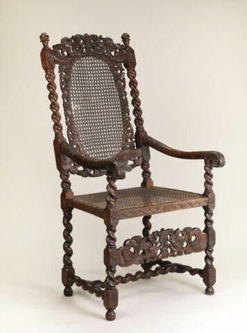 Fauteuil à dossier et assise en cannage, image 4/6