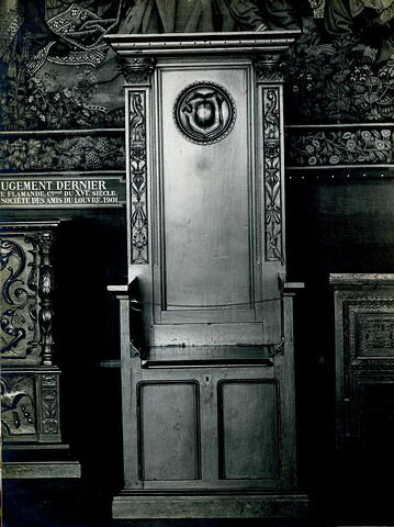 Chaire à haut dossier et coffre d'entrejambe, image 7/9