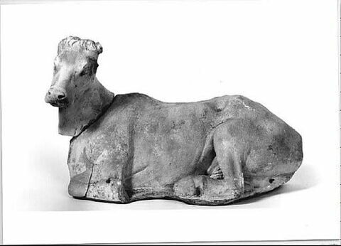 Statuette : vache couchée