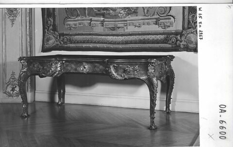 Bureau plat dit 