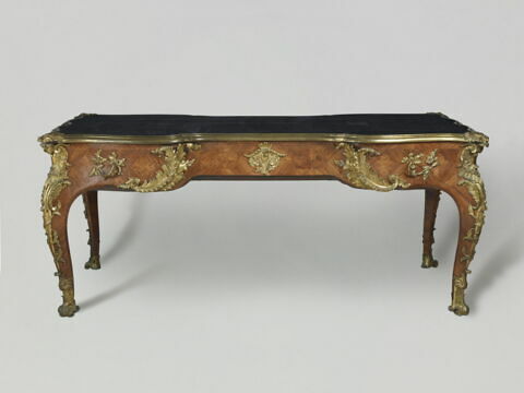 Bureau plat dit 