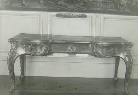 Bureau plat dit 