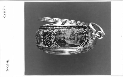 Montre ronde, image 8/10