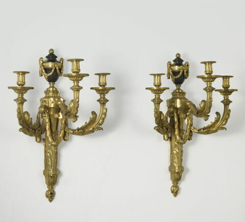 Bras de lumière à trois branches, d'une paire (avec OA 5170 2), image 2/2