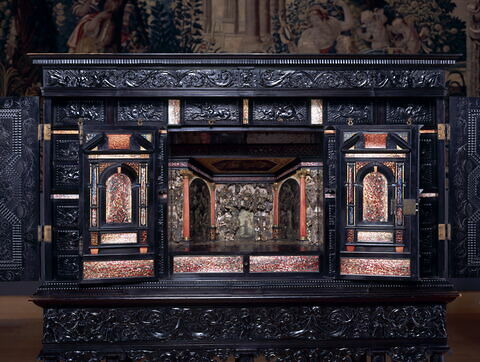 Cabinet sur piètement, image 6/15