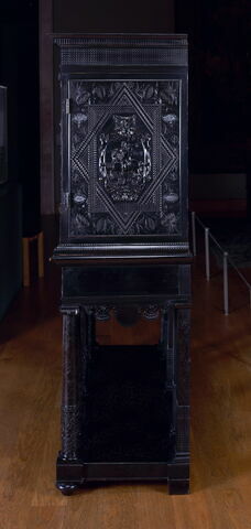 Cabinet sur piètement, image 9/15