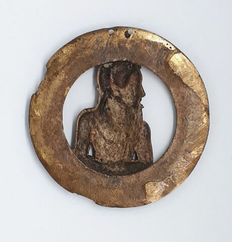 Médaillon ajouré, image 2/2