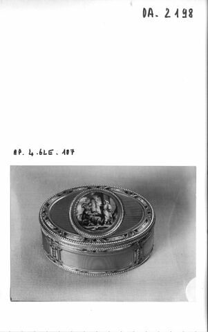 Tabatière ovale : l'incendie de la bibliothèque d'Alexandrie, image 6/6