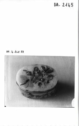 Tabatière ovale, image 2/2