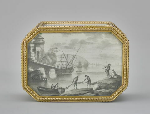 Tabatière octogone à décor de marines, image 3/10