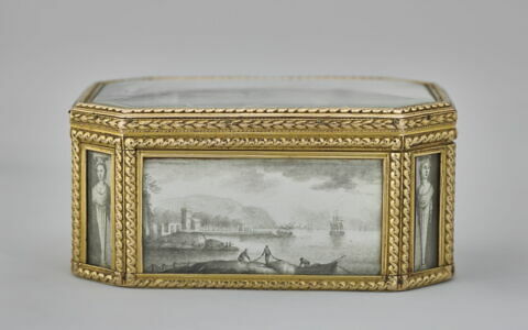 Tabatière octogone à décor de marines, image 4/10
