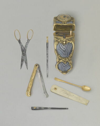 Nécessaire avec montre, image 3/9