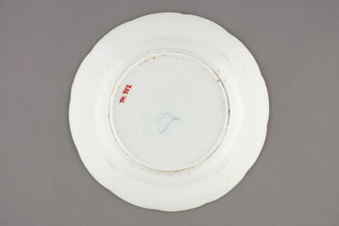 Assiette, d'un service de table (TH 731 à TH 808), image 2/2