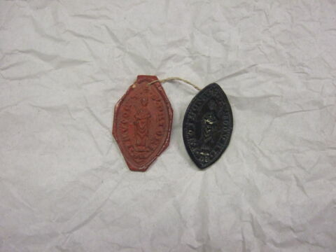 Matrice de sceau d'un prieur de Jaucourt avec son empreinte de cire rouge, image 3/5