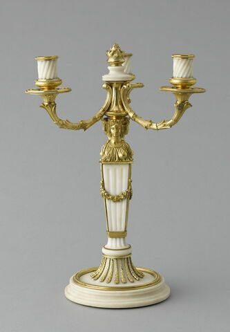 Candélabre à trois branches, d'une paire (MV 854), image 4/16