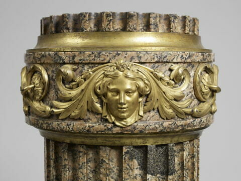Fût de colonne cannelée, d'une paire, image 3/3