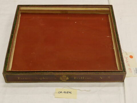 Vitrine d'une parure de saphirs et brillants, image 2/3