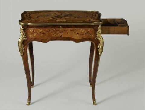 Table à écrire, image 6/13