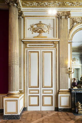 Boiserie de la chambre à coucher du duc de Chevreuse, image 7/7
