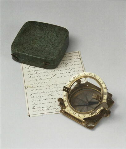 Cadran équinoxial universel à viseurs et verniers, son mode d'emploi manuscrit, et son étui, image 8/8