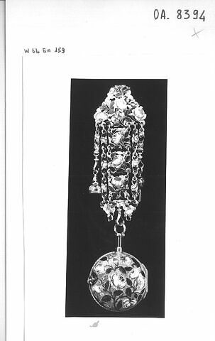 Montre ronde assortie d'une châtelaine, image 4/4