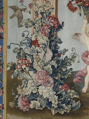 Amour portant une corbeille de fleurs, de la tenture du Triomphe de Flore, image 3/4