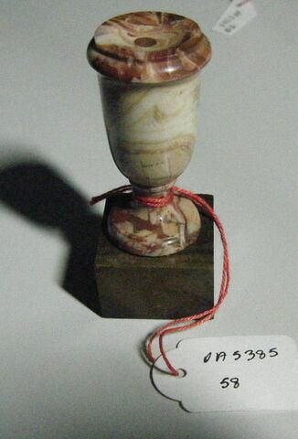 Vase forme Médicis, image 1/1