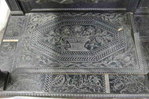 Cabinet sur piètement, image 7/23