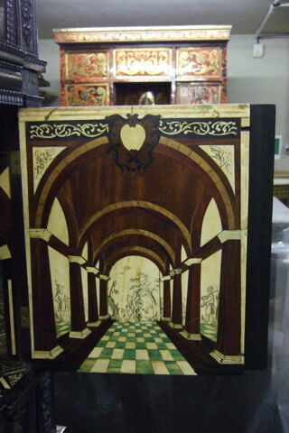 Cabinet sur piètement, image 19/23