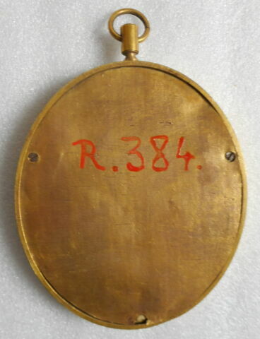Médaillon représentant un jeune homme, image 2/2
