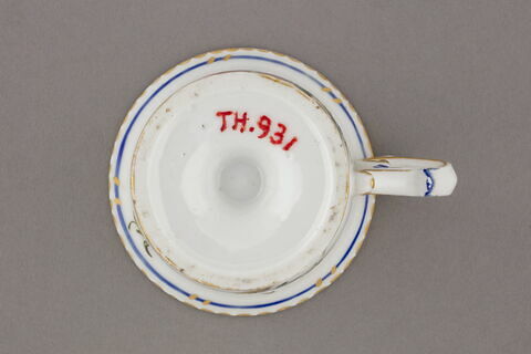 Tasse à glace, d'un ensemble de vingt-cinq (TH 926 à 950), d'un service (TH 809 à 1066), image 2/4