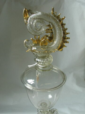 Verre à jambe couvert, image 4/5