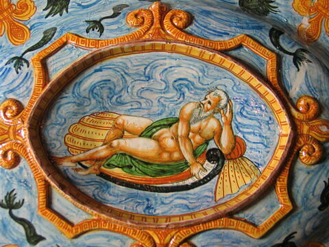 Grand plat ovale : le Triomphe de Joseph, image 3/6