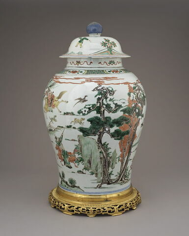 Vase balustre à décor de scènes de cour, image 3/4