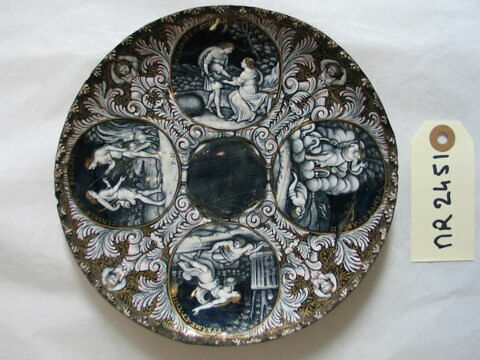 Fond de coupe plate : Sujets mythologiques, image 3/6