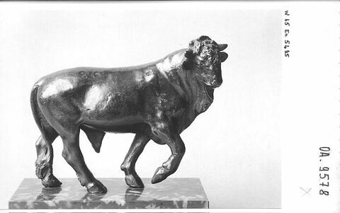 Statuette : taureau, image 1/1
