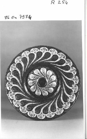 Plat à ombilic et bassin godronnés, image 3/3