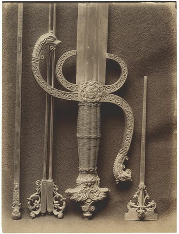 Epée  avec fourreau et accessoires (Trousse : hausse à canon, fil à plomb, dégorgeoir, vrille, tige graduée), image 6/6
